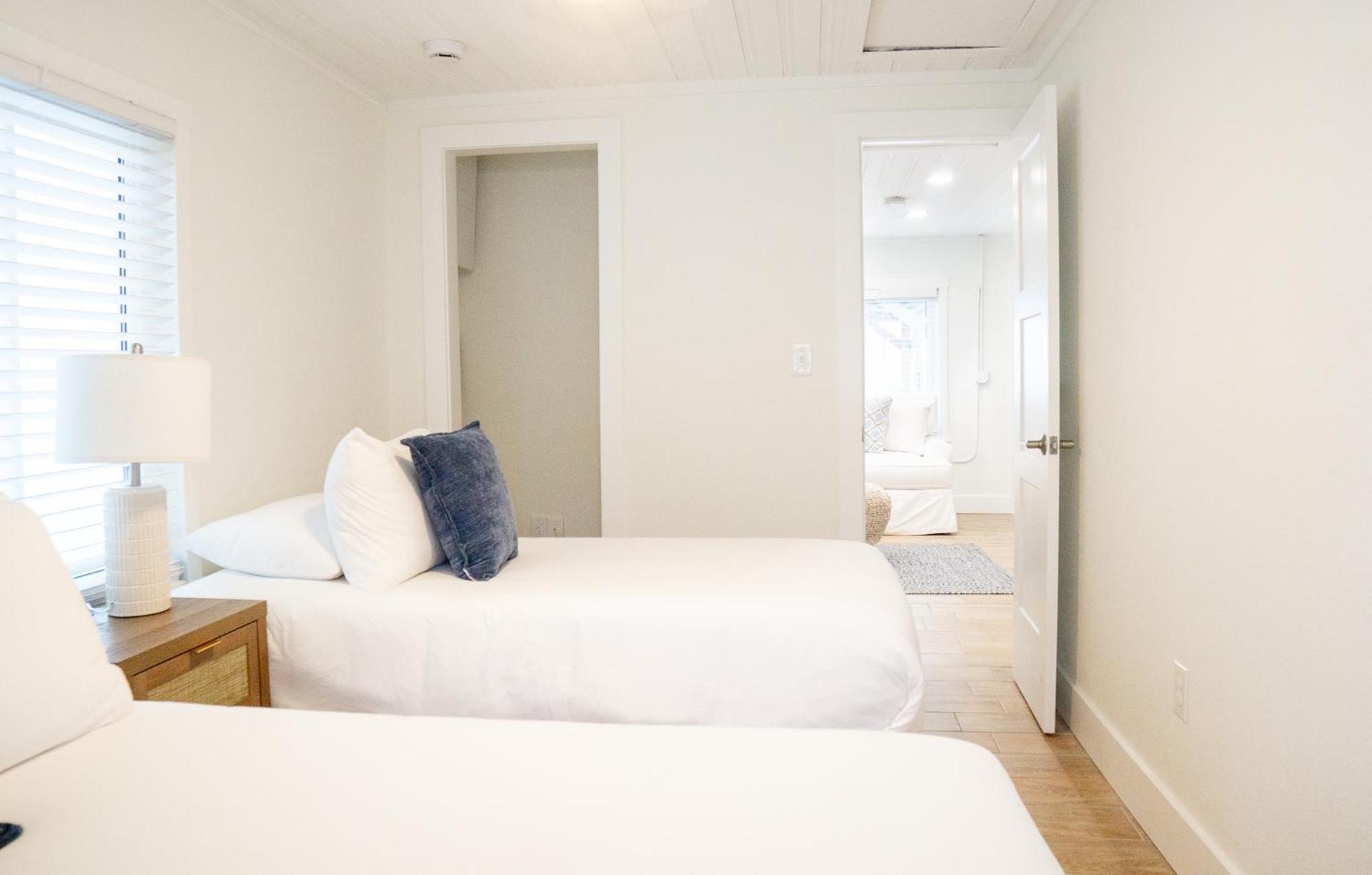 The Molloy - Treasure Island & Motel 3*