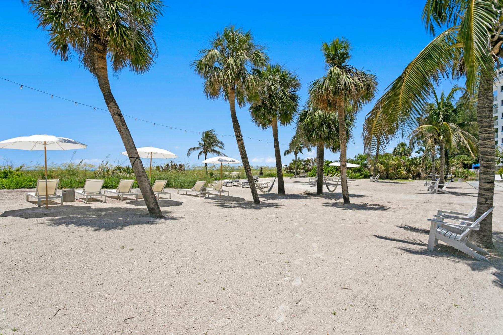 The Molloy - Treasure Island & Motel St. Pete Beach